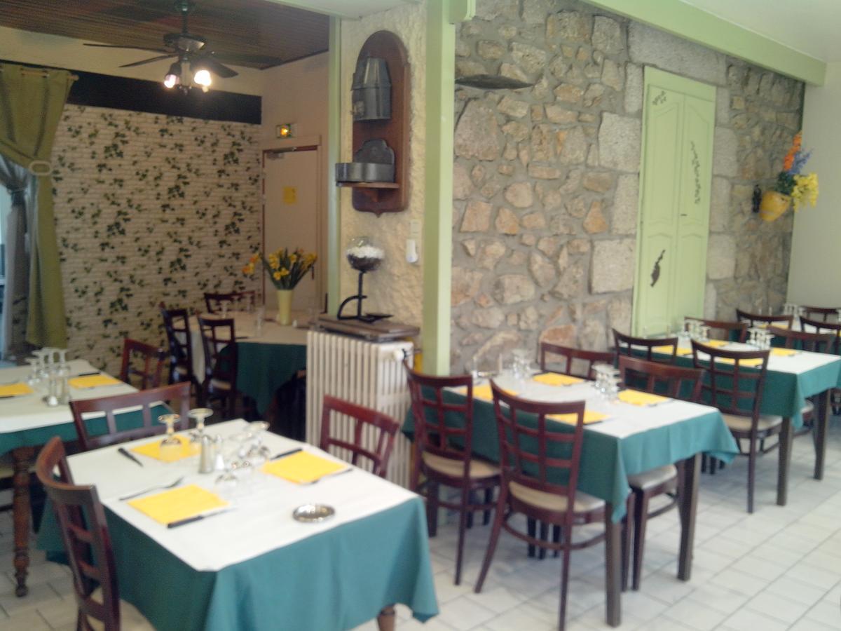 Hotel Restaurant Du Velay Le Chambon-sur-Lignon Luaran gambar